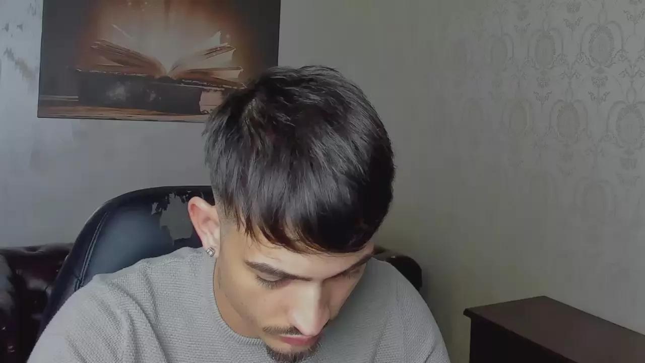 BrandonTate on Cam4 