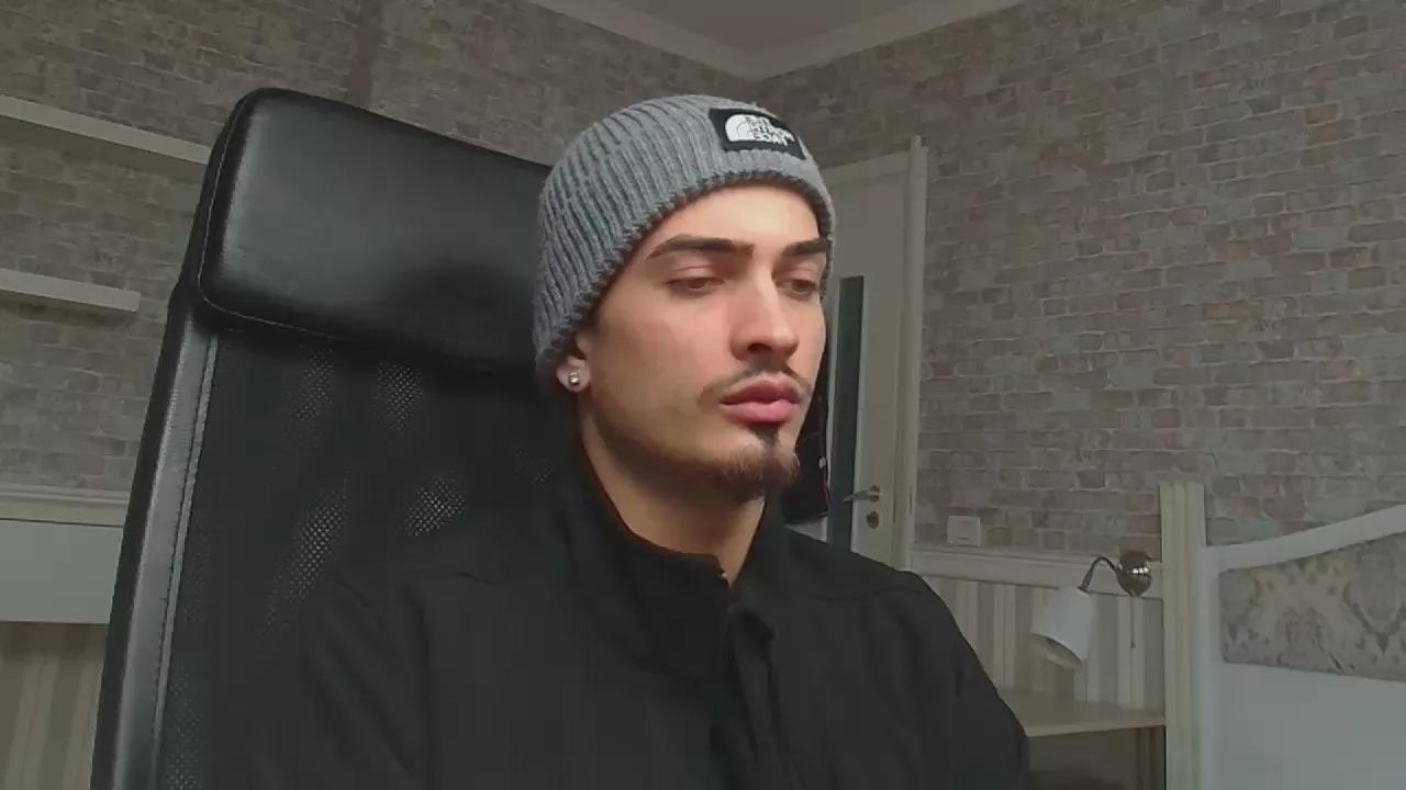 BrandonTate on Cam4 