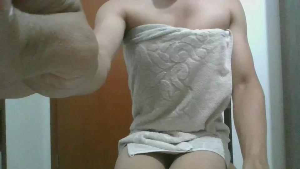 BrendinhaCross3 on Cam4 