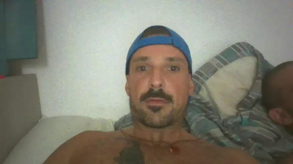 brocam69dot on Cam4 