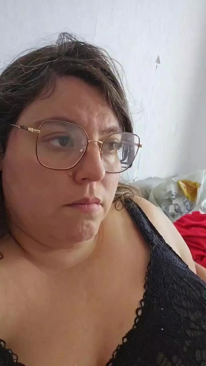 Brune_fatale on Cam4