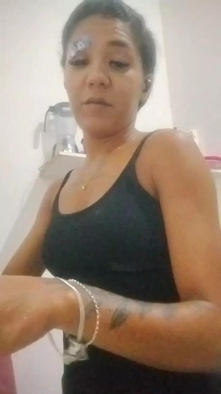 Bruninha251 on Cam4 