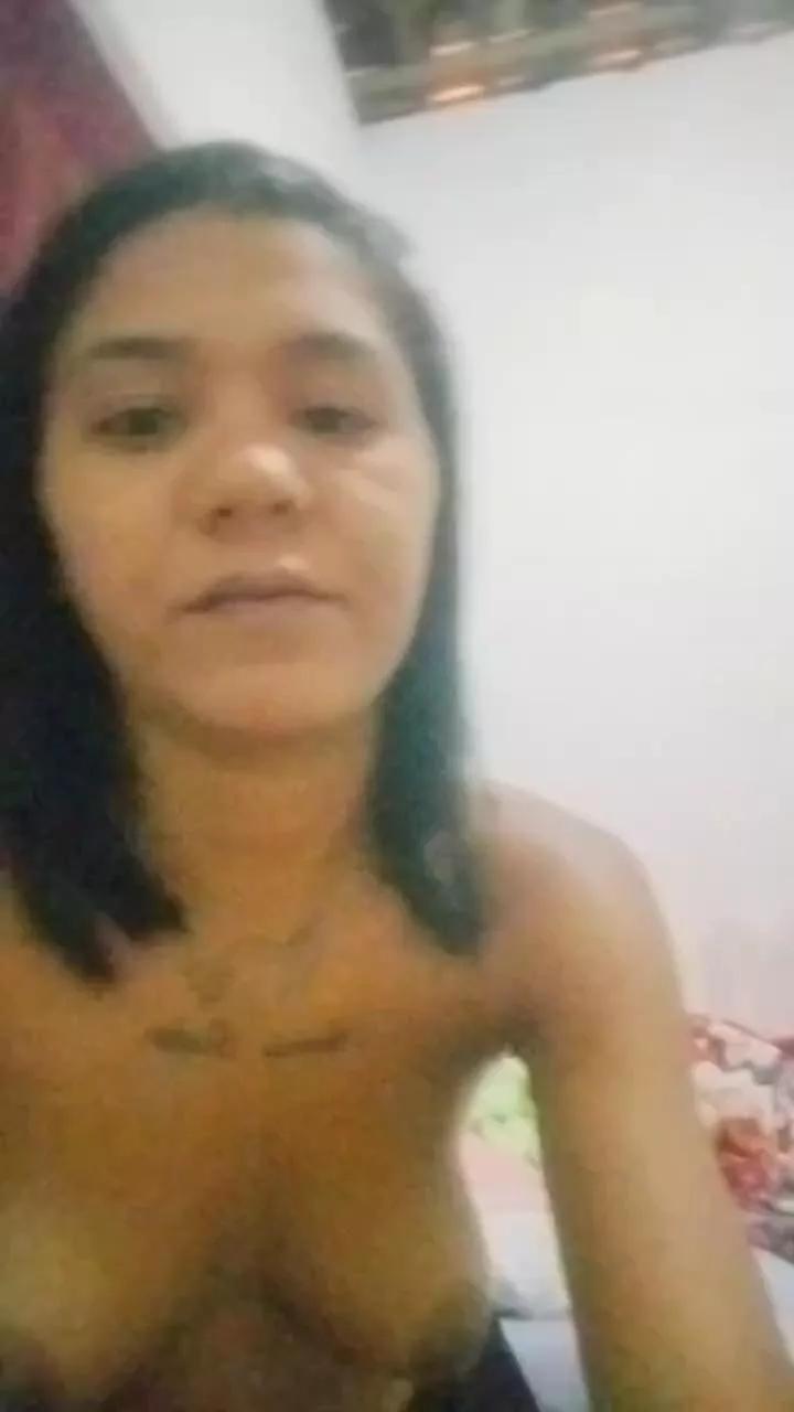 Bruninha251 on Cam4 