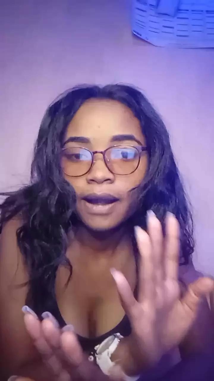 Bryanah on Cam4 