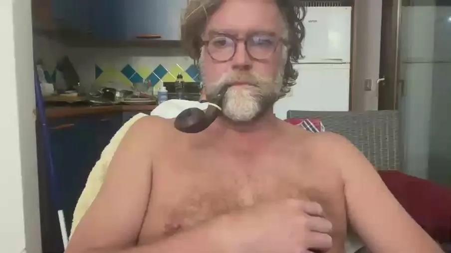 Naked Bttm4older1 wants you to fuck his body now bttm4older1 from Cam4