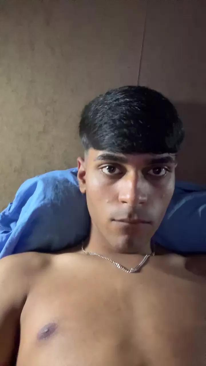 buddy204 on Cam4