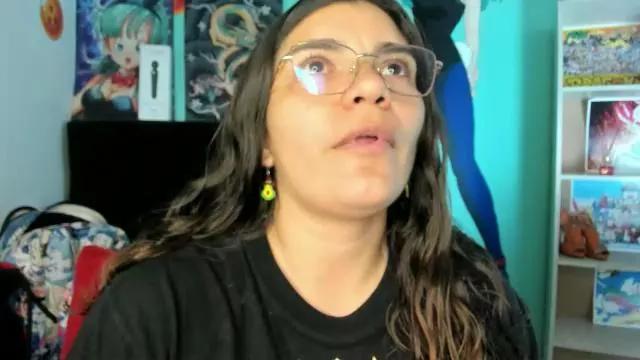 bulma_hot_ on Cam4 