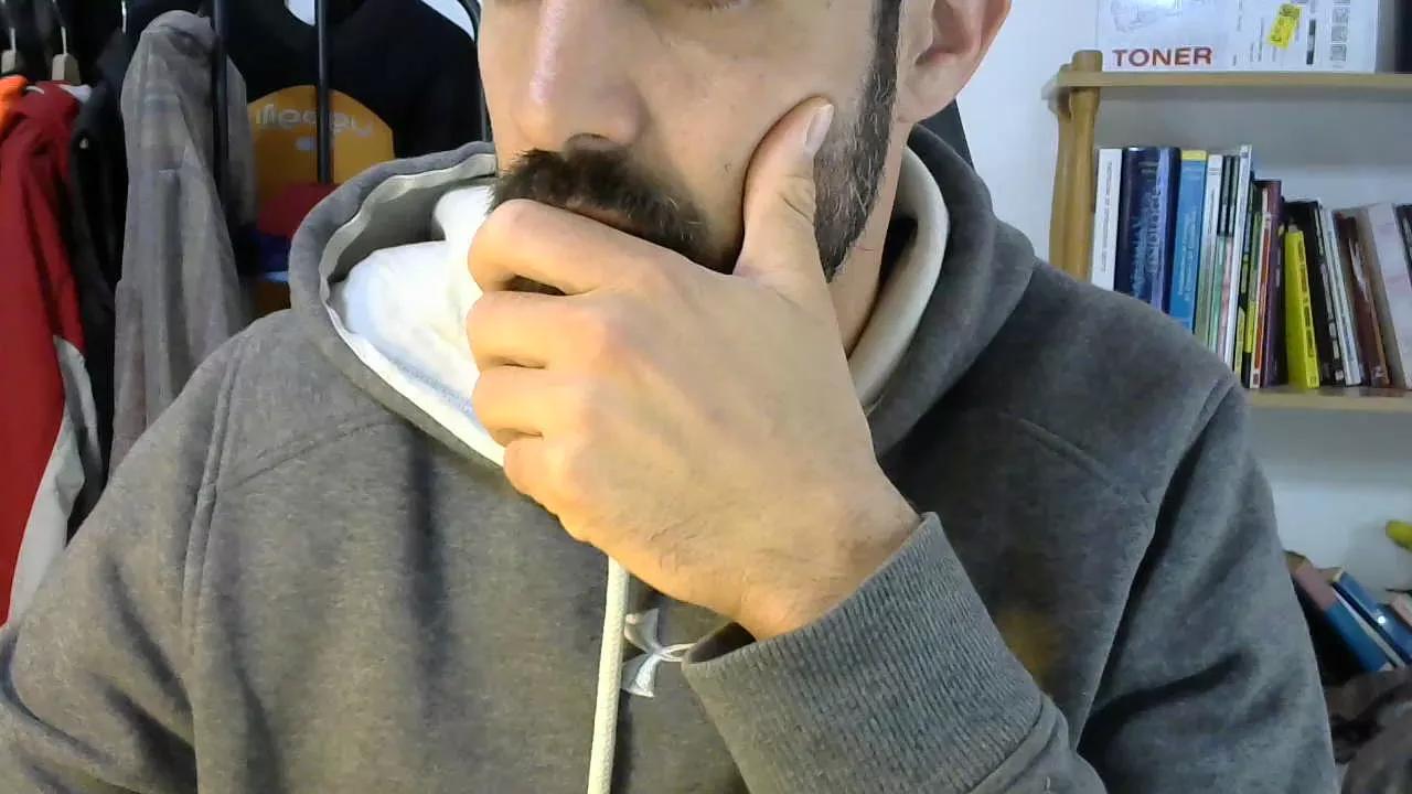 Caballero77777 on Cam4 