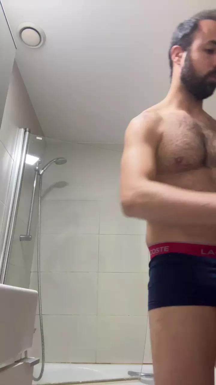 Caballero77777 on Cam4 
