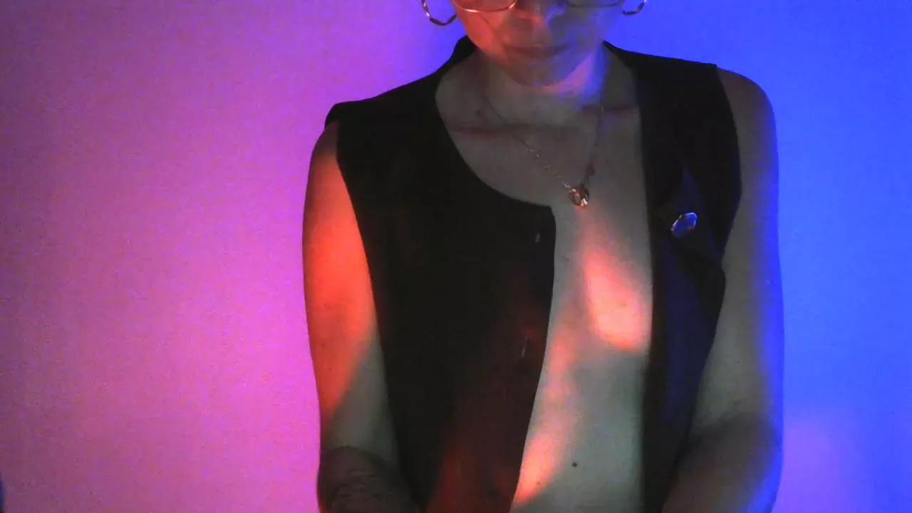 Calliope_ on Cam4 