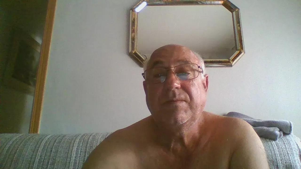 calvinsumiso on Cam4 
