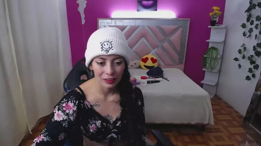 candy_lovee01 on Cam4 