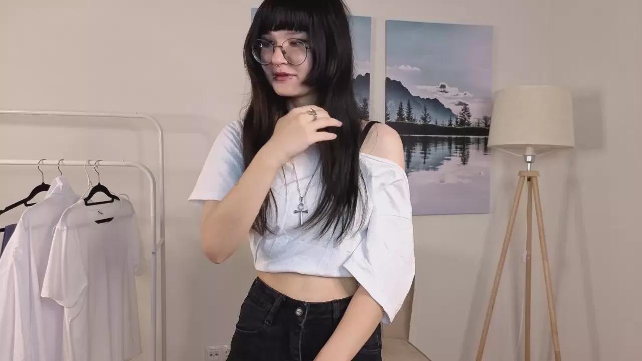 CarlitaBertot on Cam4