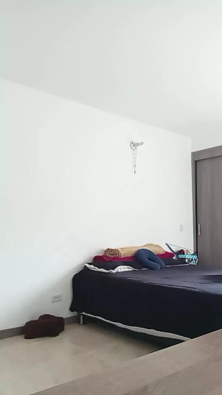 Carohot69 on Cam4 