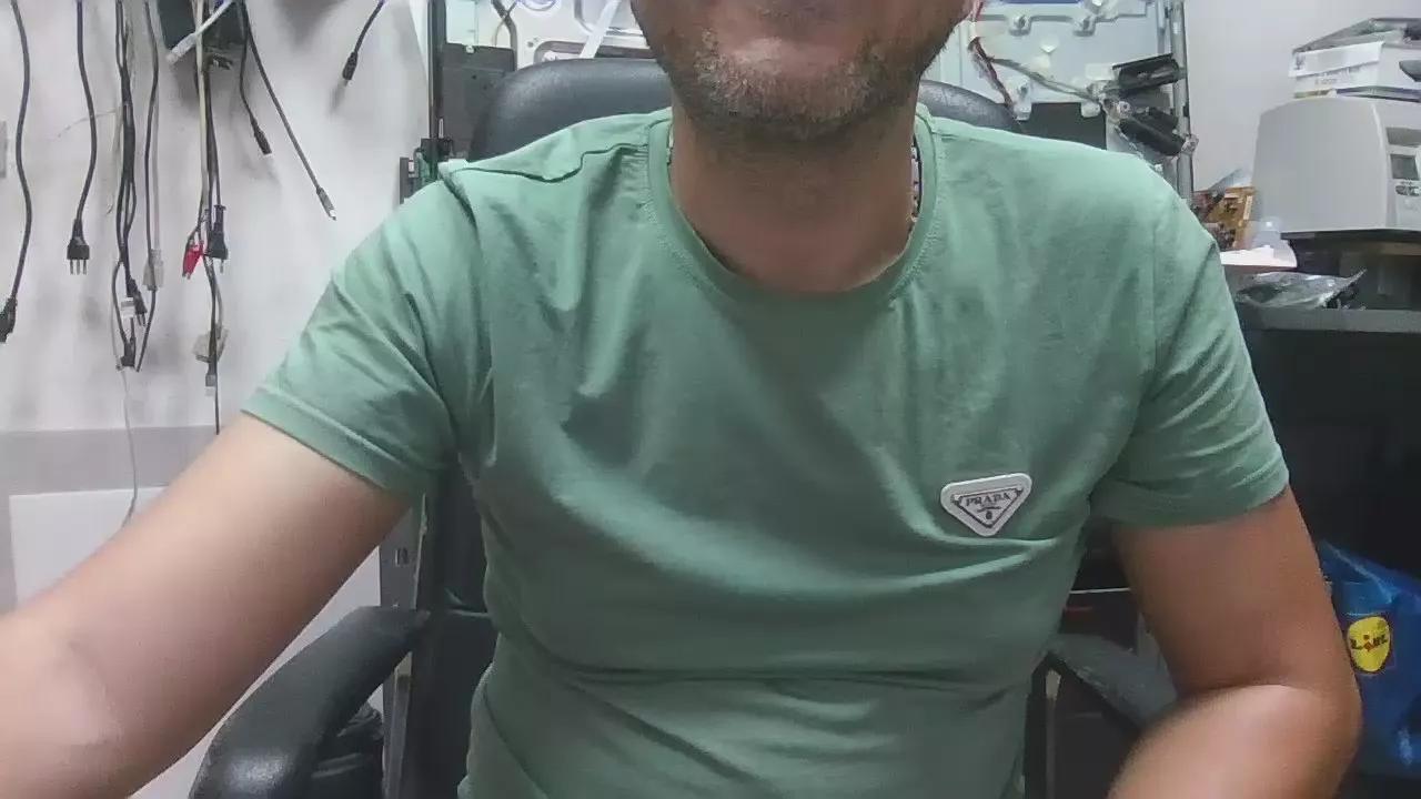 Offline casertaaaa on Cam4