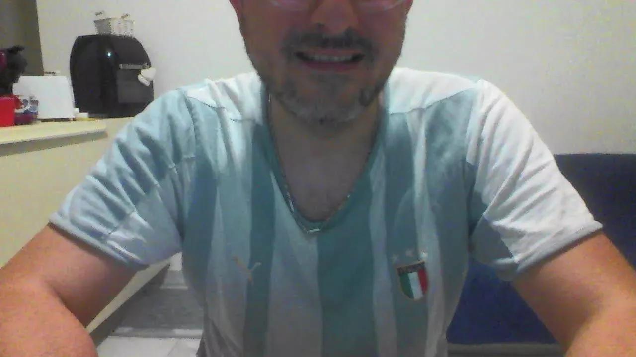 Offline casertaaaa on Cam4