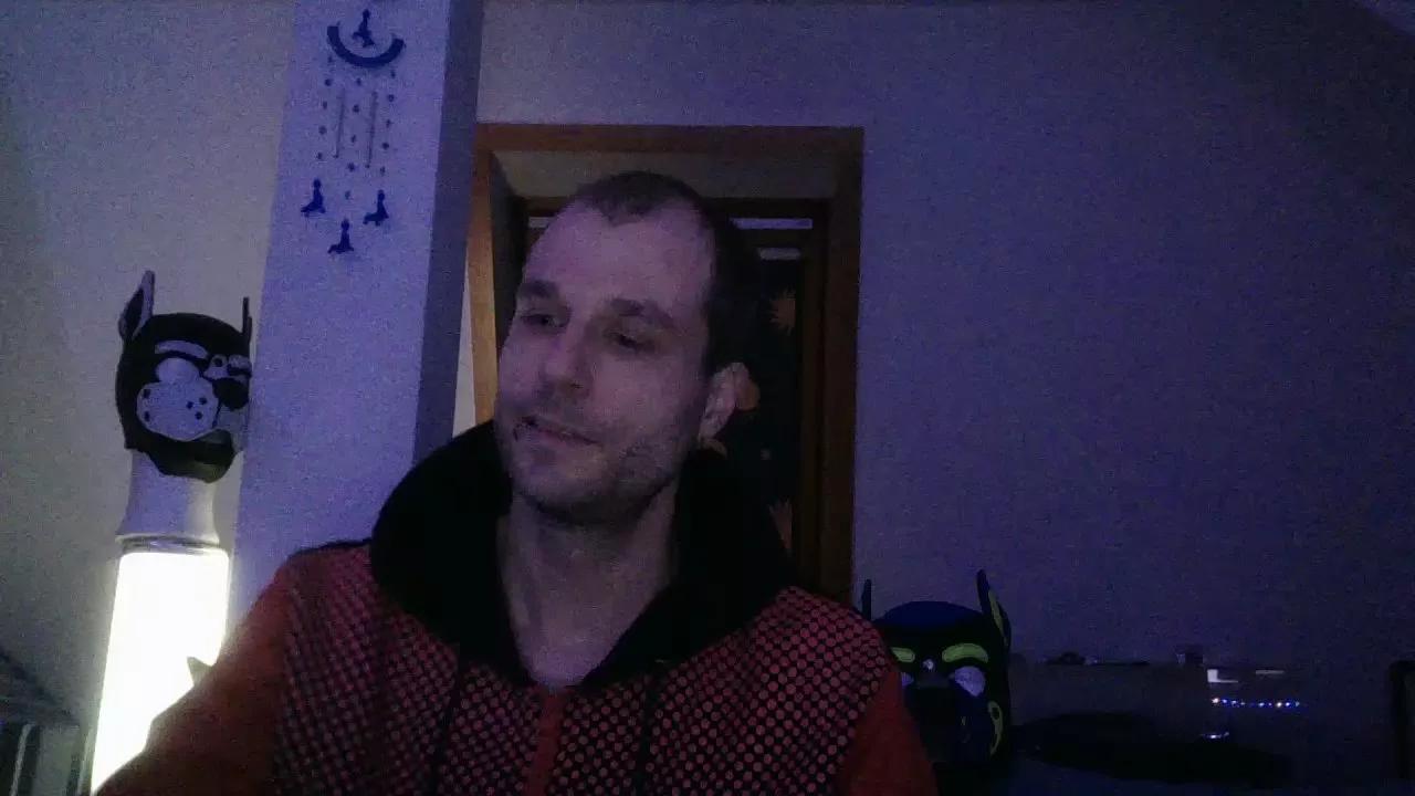 Casper_1988 on Cam4 