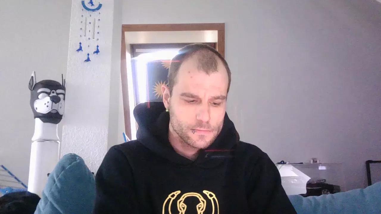 Casper_1988 on Cam4 