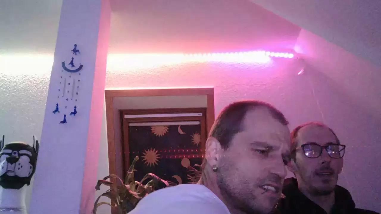 Casper_1988 on Cam4 