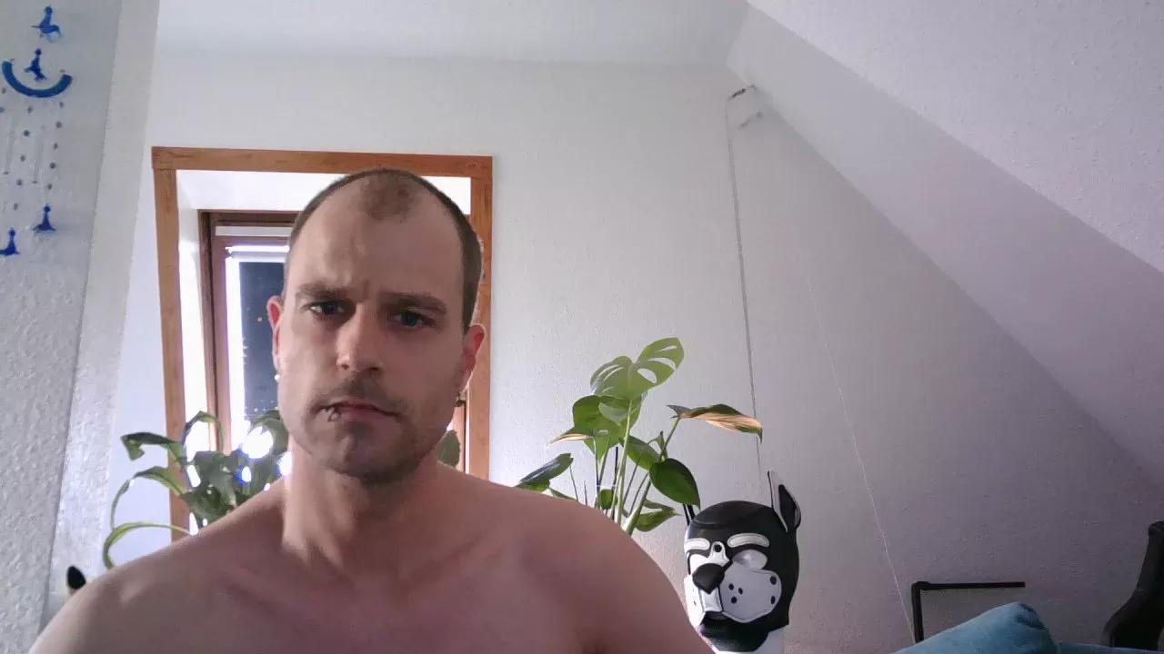Casper_1988 on Cam4 