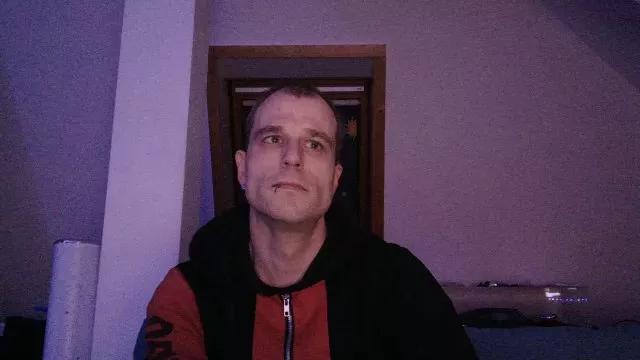 Casper_1988 on Cam4 
