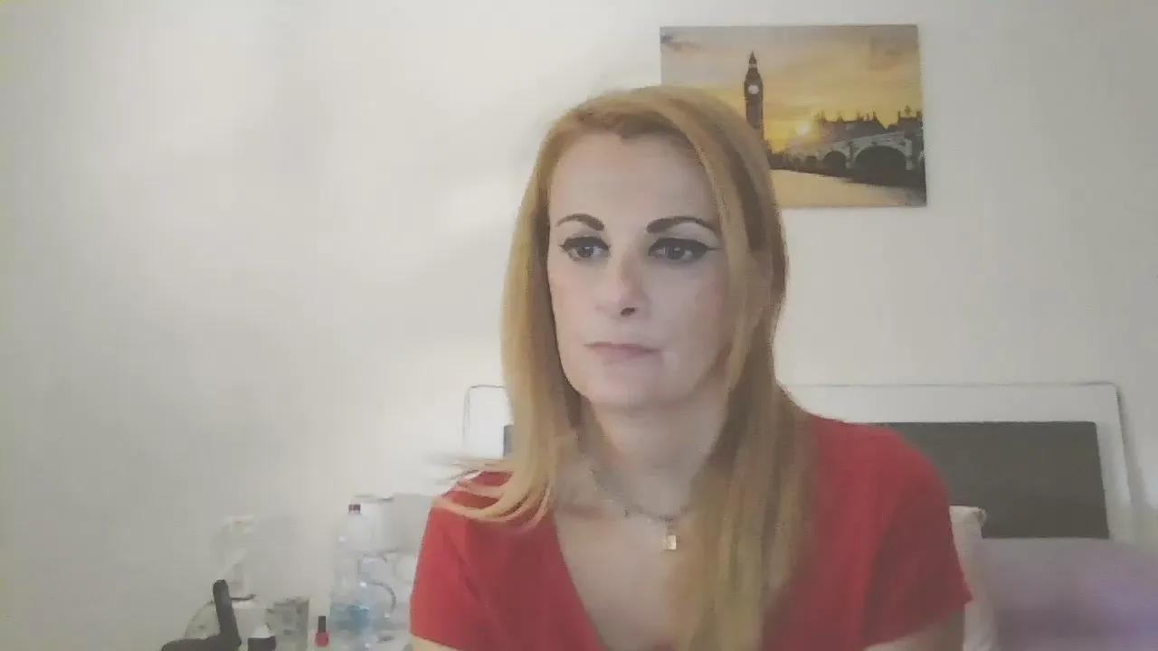 Try 49 years old Cassandra1989 from Cam4 Cassandra1989 from Cam4