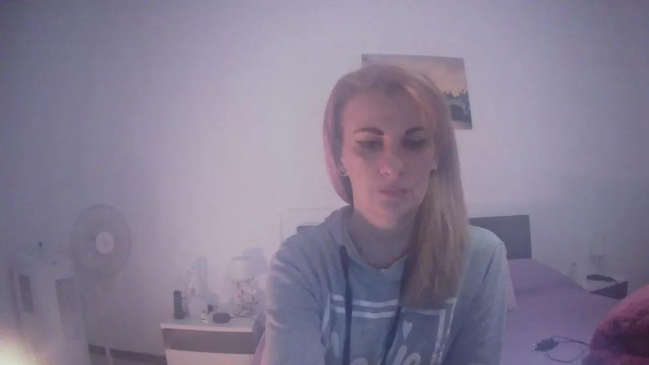 Offline Cassandra1989 on Cam4