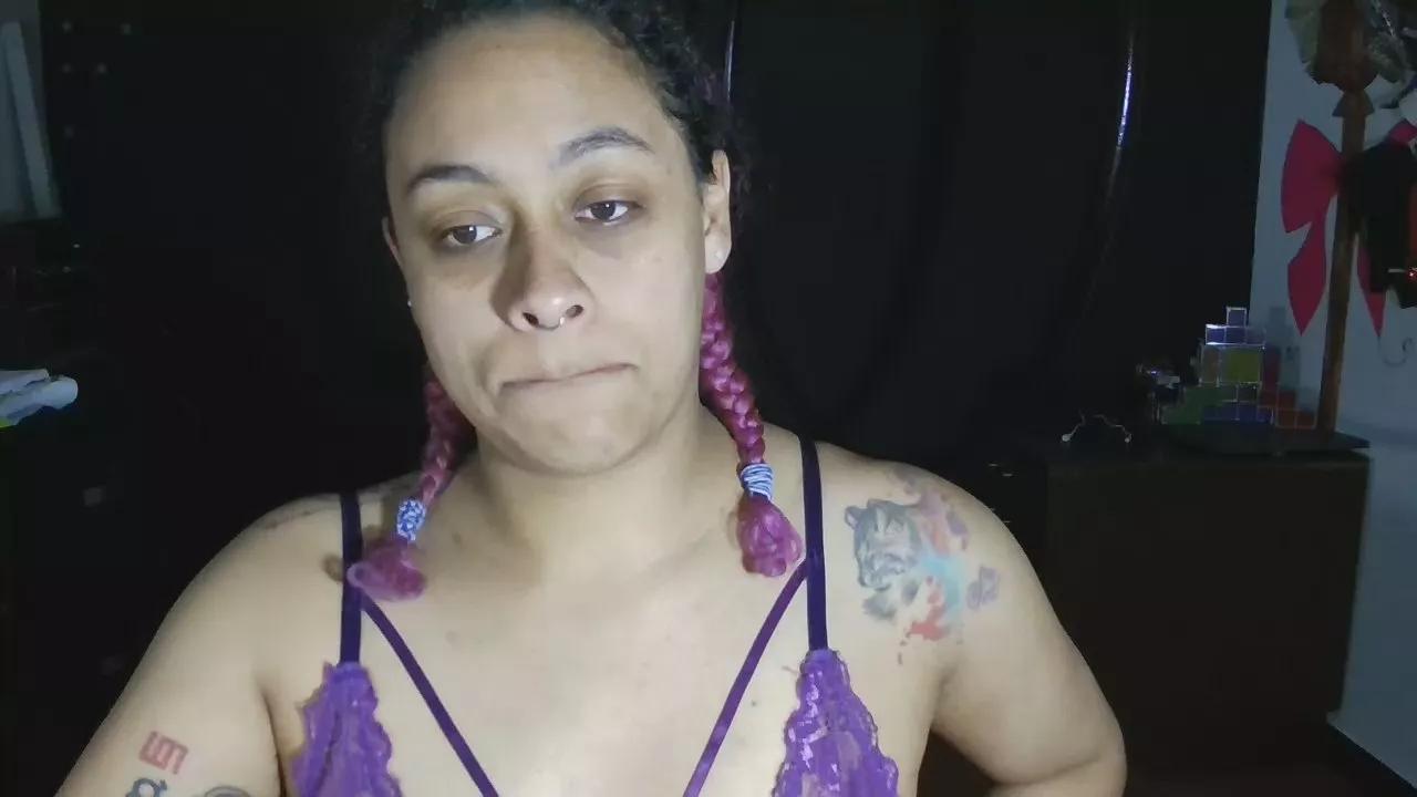Cata_Blue_ on Cam4 