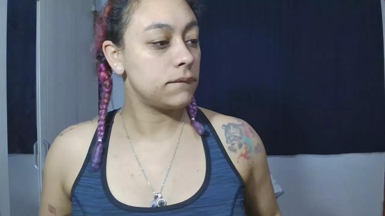 Cata_Blue_ on Cam4 
