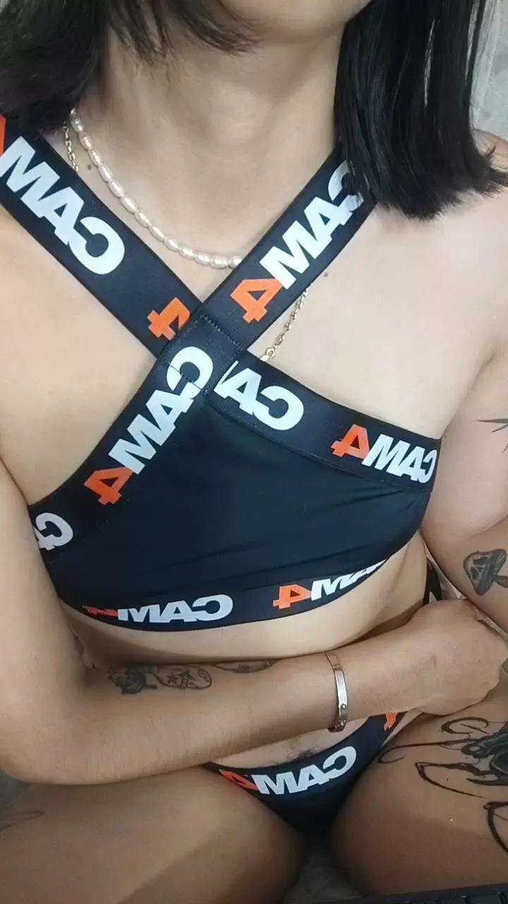 Cataleya_666 on Cam4 