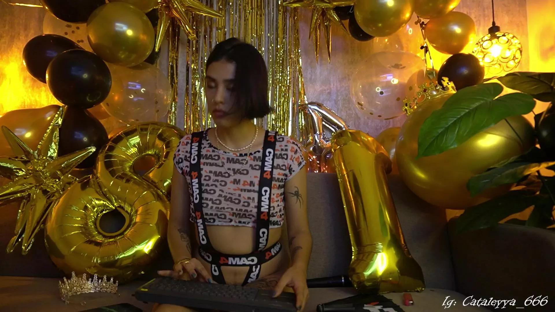 Cataleya_666 on Cam4 