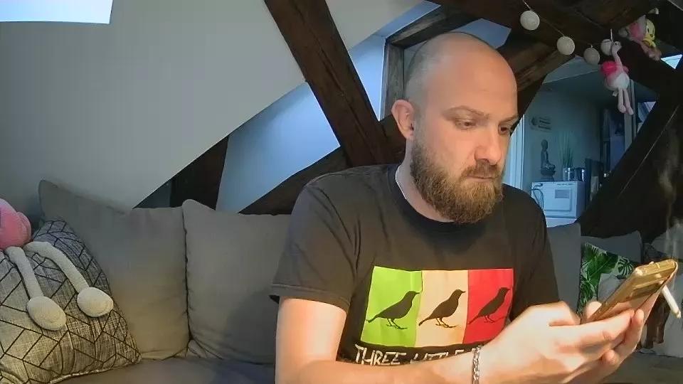 Chaot89 on Cam4 