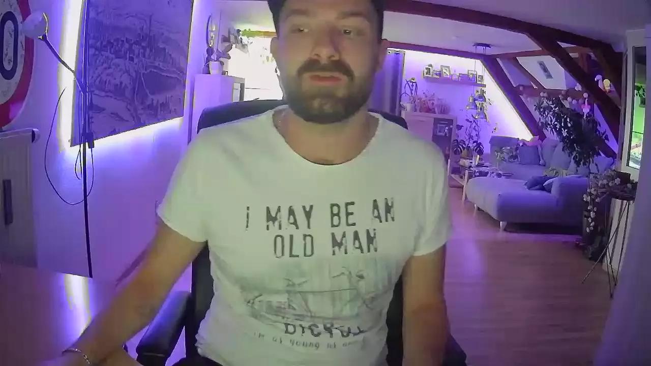 Chaot89 on Cam4 
