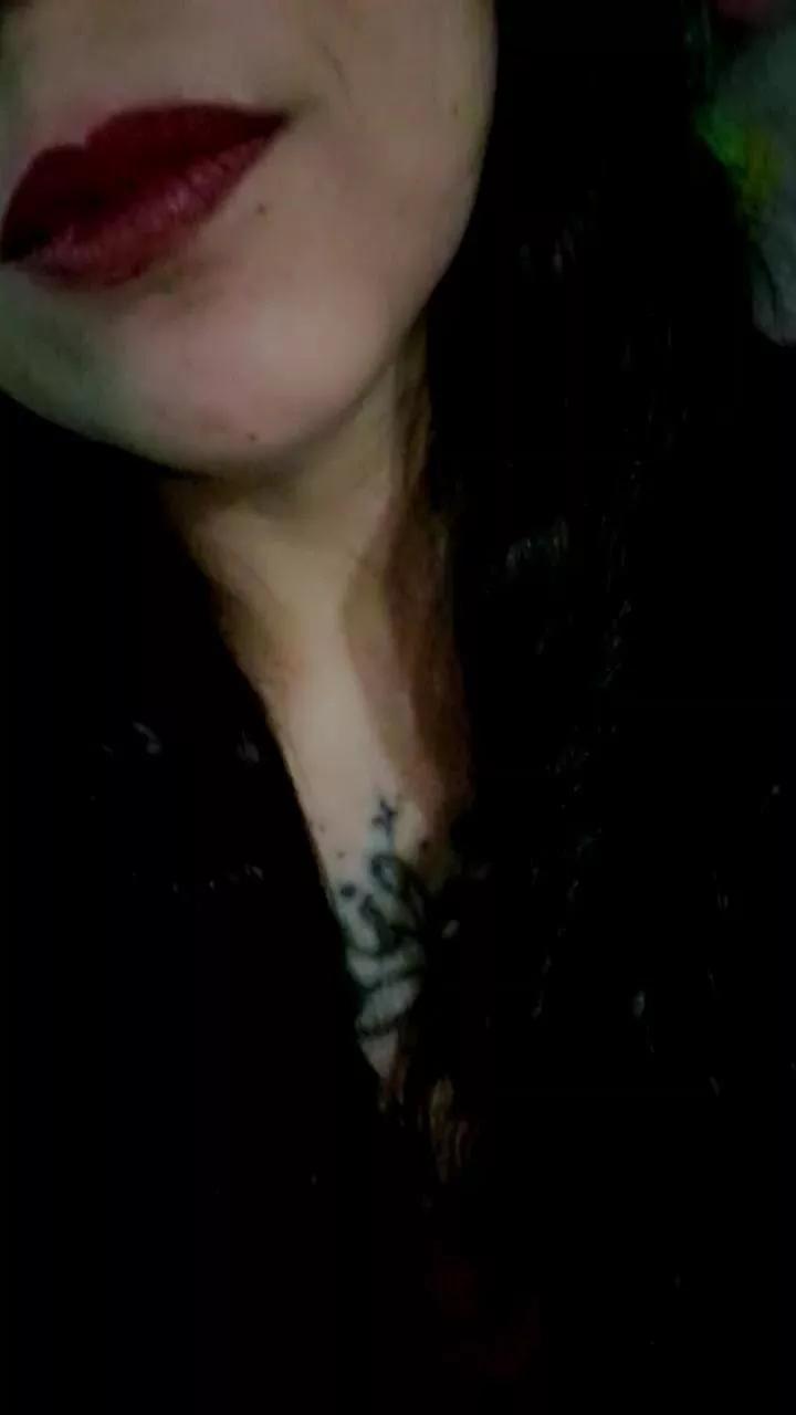 Offline Charlott31 on Cam4