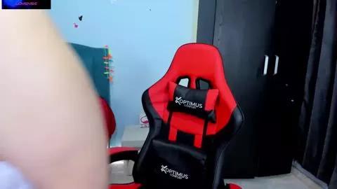 charlottee_love on Cam4 