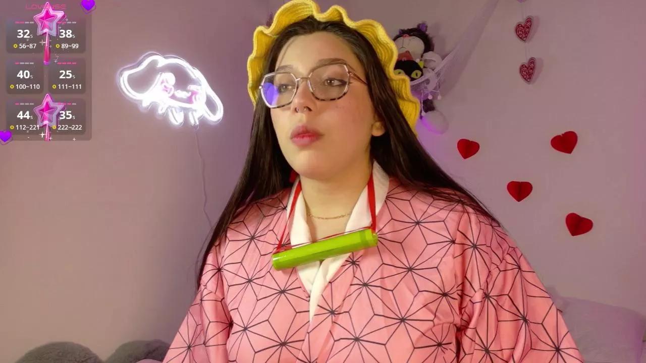 chelsea_coo on Cam4 