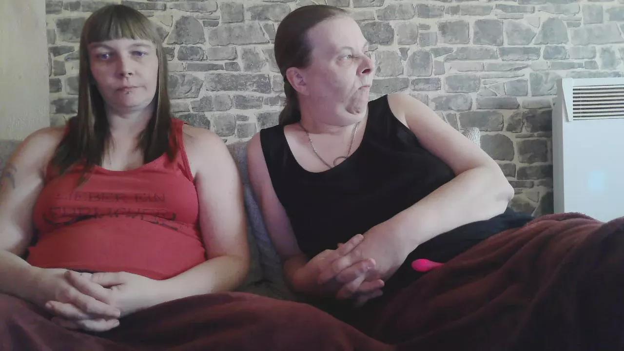 Cherrysweetkiss on Cam4 