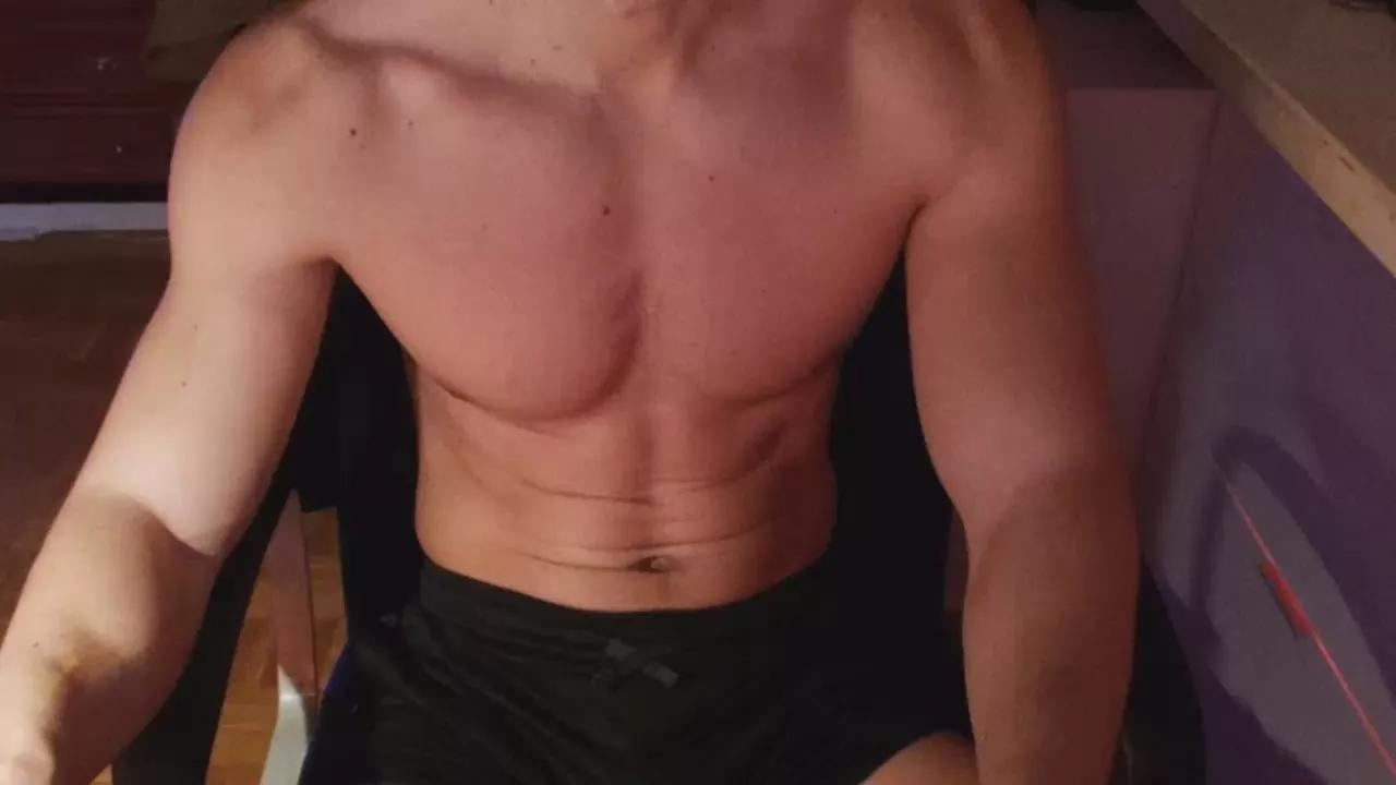 ChocolateZeroX on Cam4 
