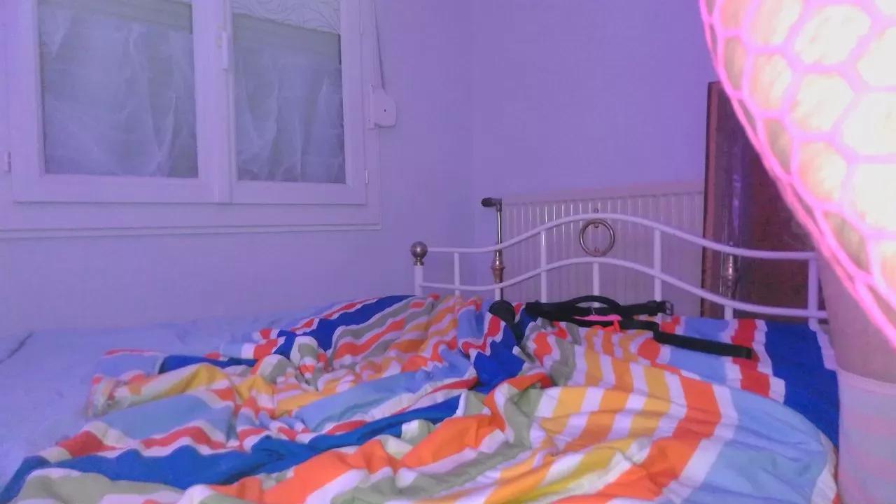 christine_queer on Cam4