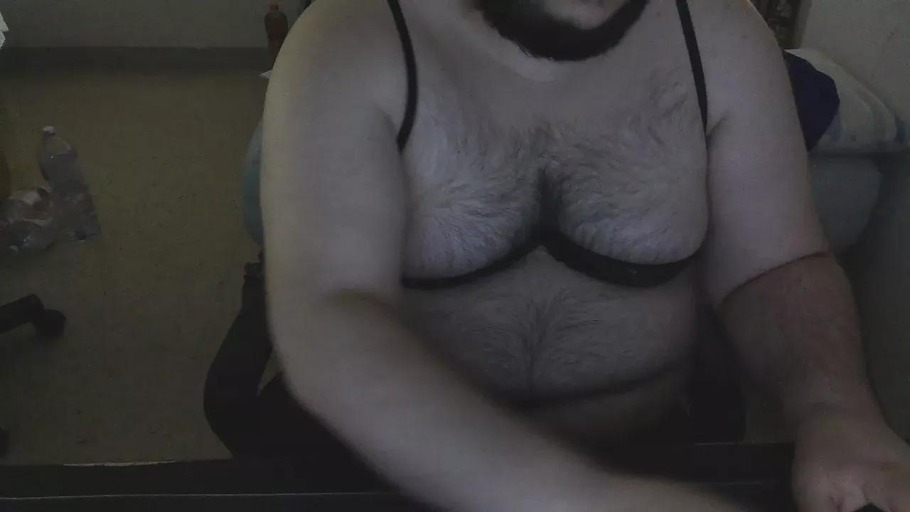 Offline Chubbymoobs98 on Cam4