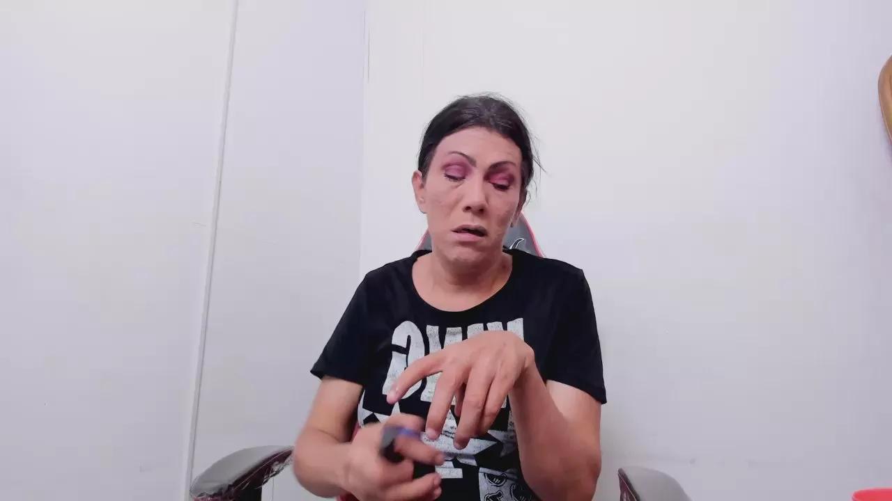 cleopatra_Trans on Cam4 