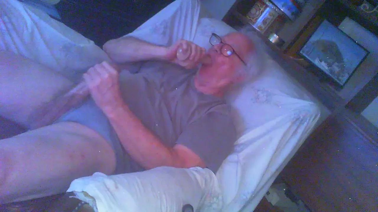 Offline cocktotaler on Cam4