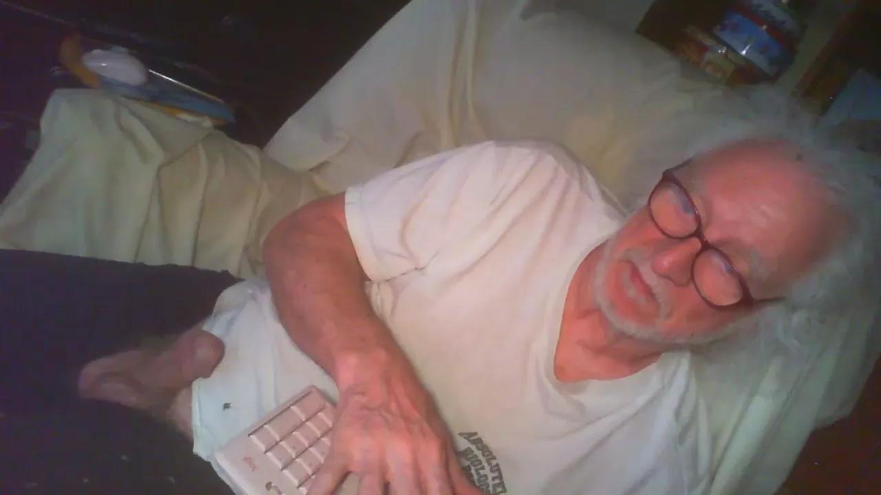 Offline cocktotaler on Cam4