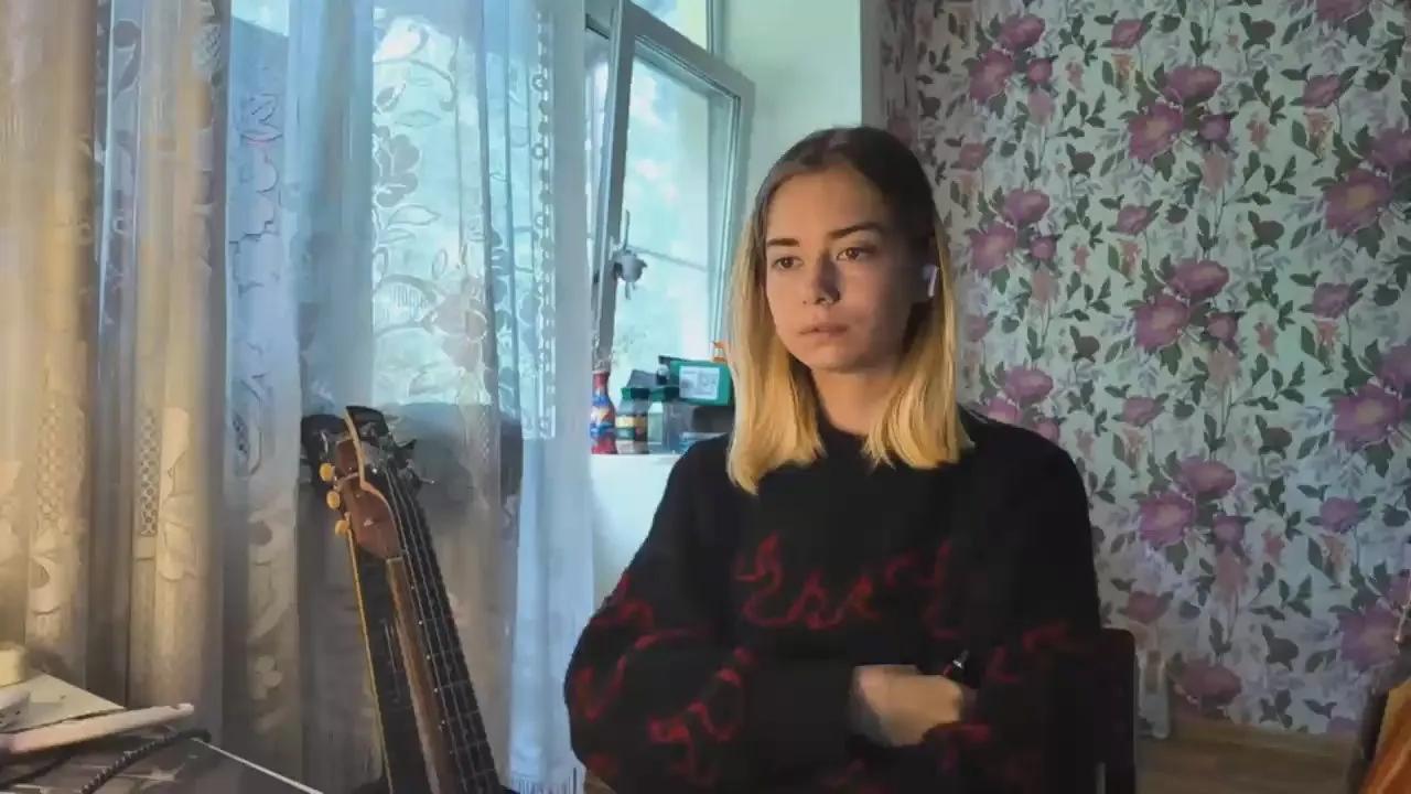 Offline ColeenElman on Cam4