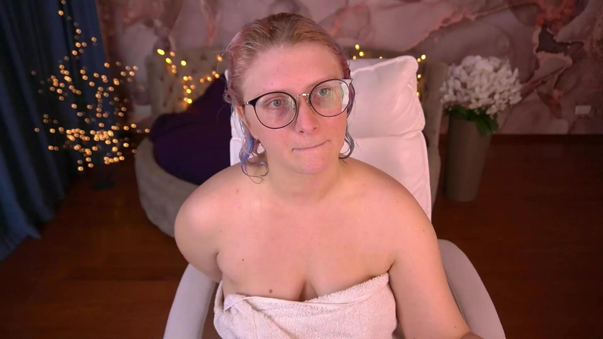 CoolTatis on Cam4 