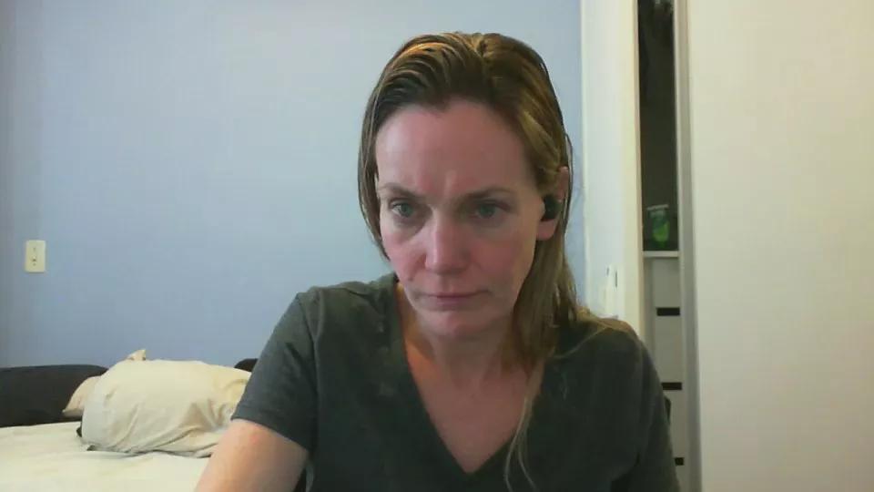 CrazyAnny1 on Cam4 