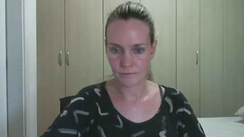 CrazyAnny1 on Cam4 