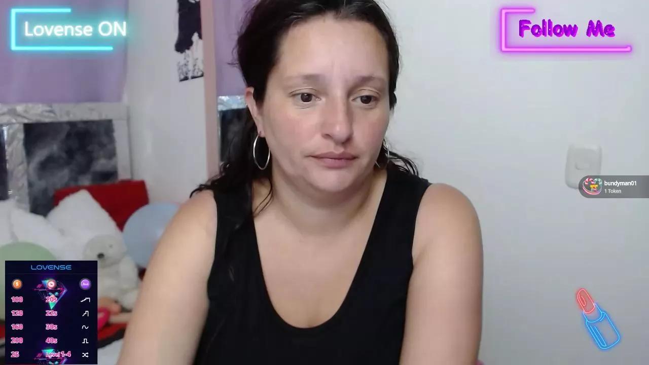 cristaljonnes_ on Cam4 