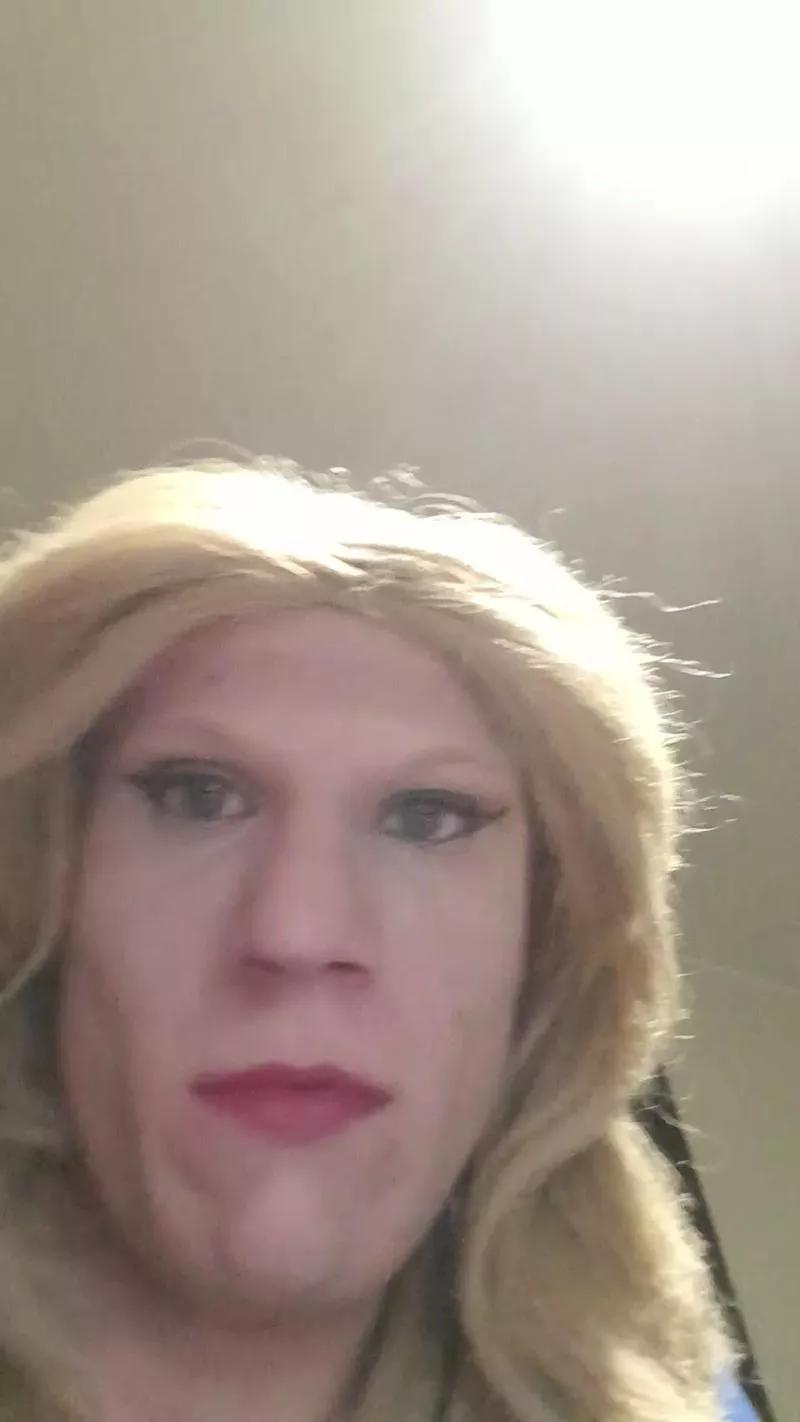 Crosdresssandra on Cam4 