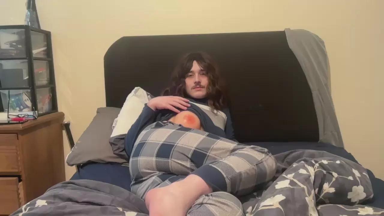 CrossD02 on Cam4 